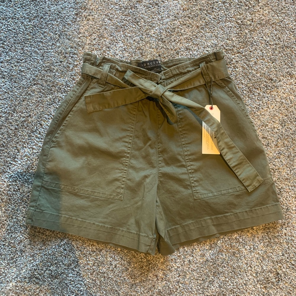 NWT - Sanctuary Standard Surplus shorts